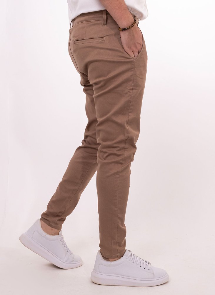 02 calca alfaiataria skinny caqui