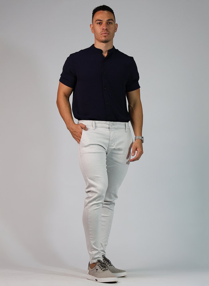 06 calca alfaiataria skinny branco gelo